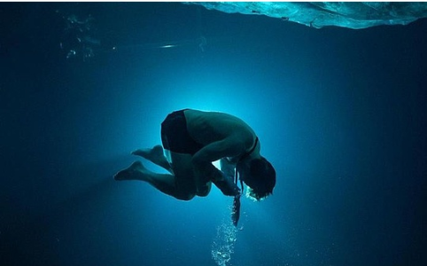 美伊局势演变：封锁威胁落地与和谈窗口开启