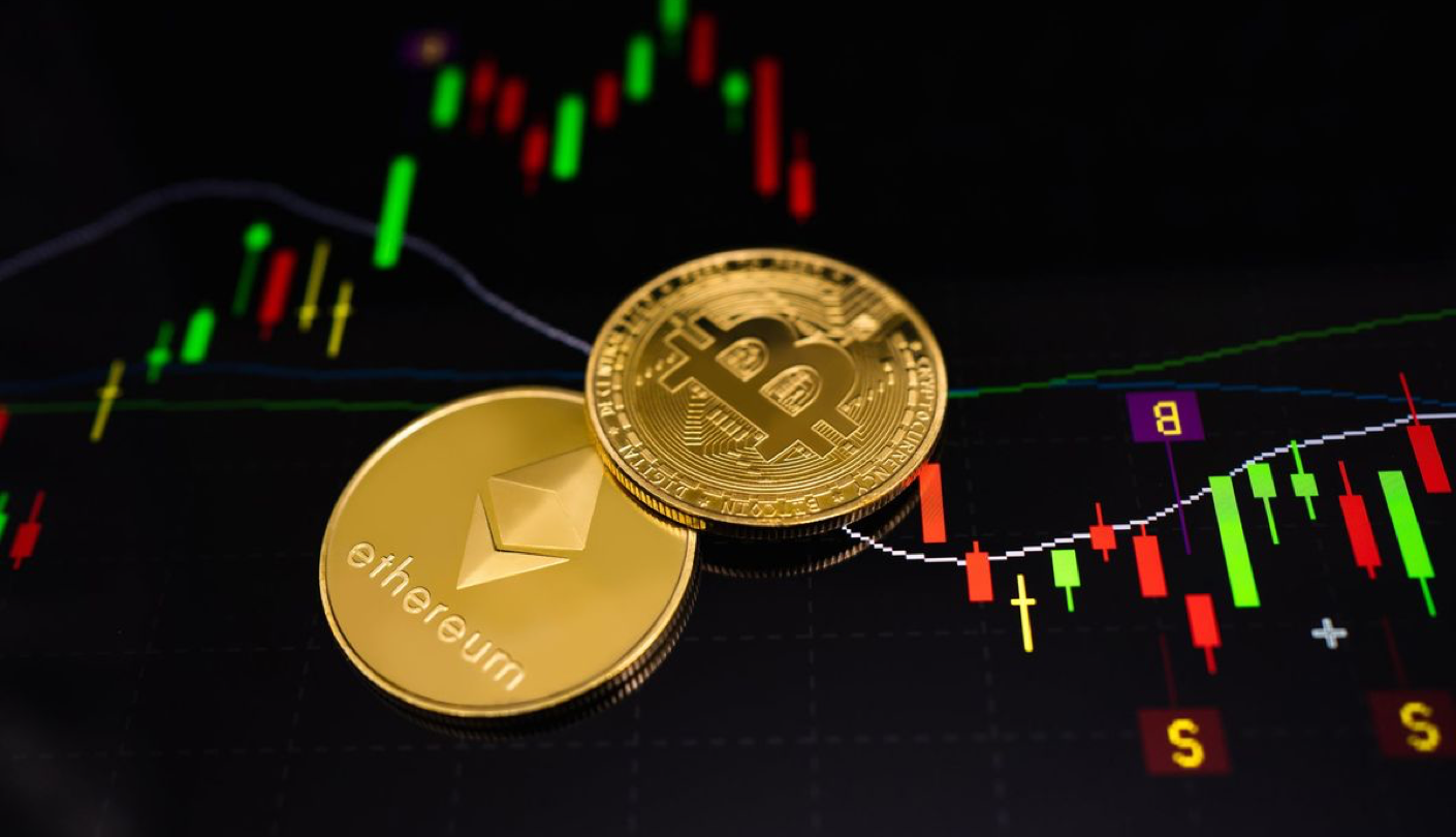 亚瑟·海斯解析比特币长期看涨与短期观望的矛盾心理