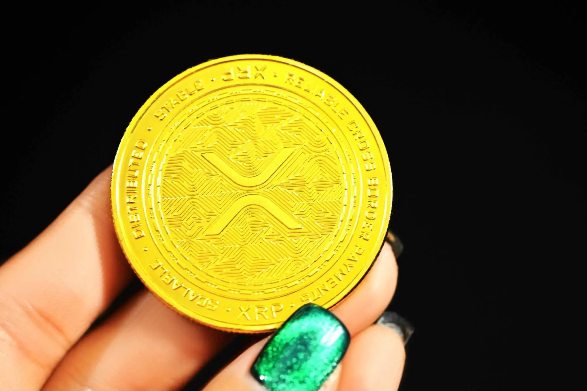 XRP价格稳步上扬 网络活跃度提升但交易量骤降