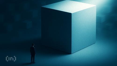 2025年加密代币市场疲软：买入并持有策略是否失效？