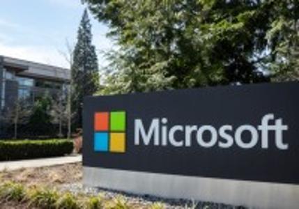 微软股价暴跌3570亿美元：AI泡沫是否开始破裂？