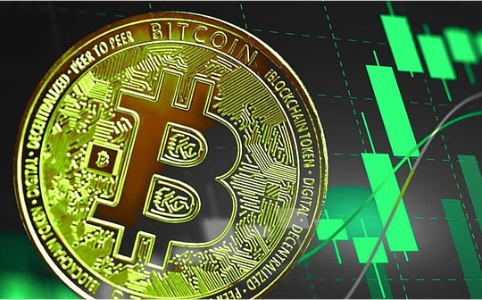 比特币突破7万美元关口：超卖修复与资金回流推动反弹