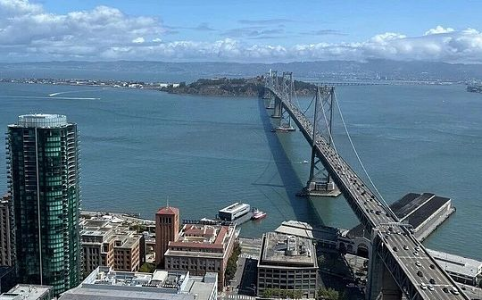 稳定币演进的三维坐标系：从支付工具到机器经济基础设施