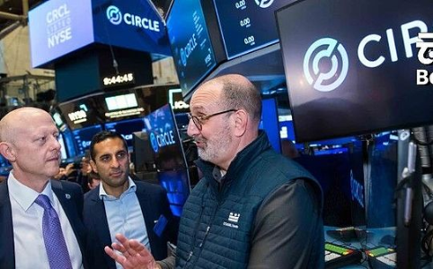 Circle股价暴跌背后：稳定币收益禁令与行业博弈