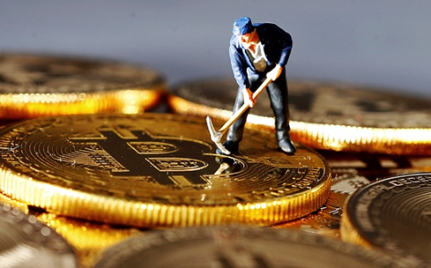比特币矿工转型AI基础设施：新商业逻辑正在重塑行业格局
