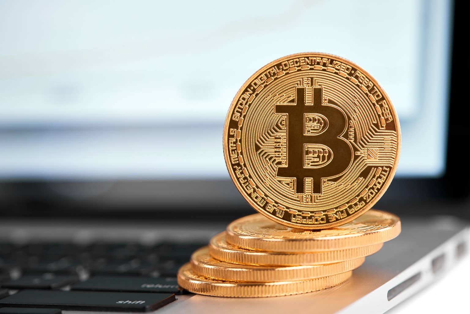 加密货币质押服务加速主流金融融合