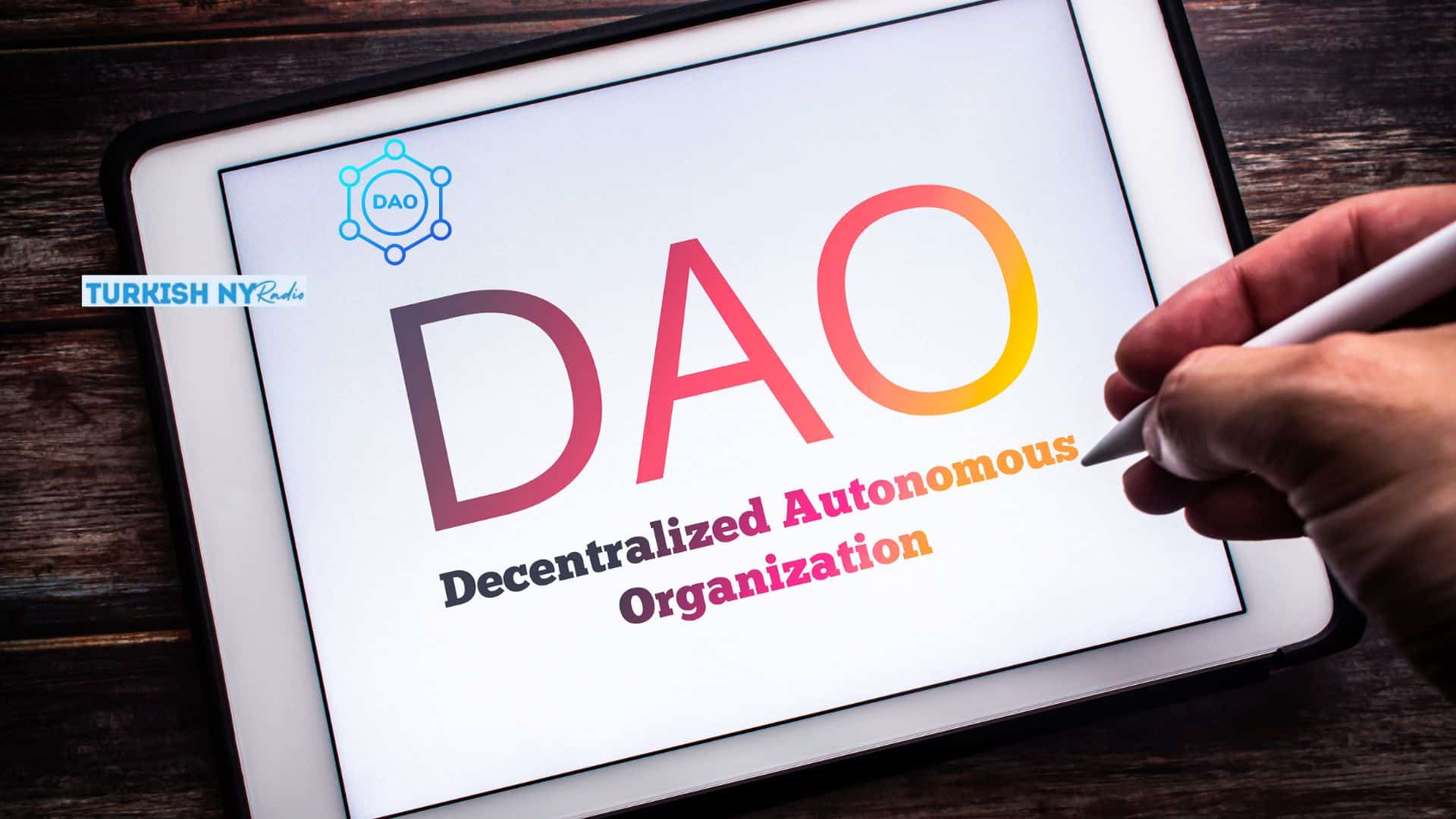 DAO治理：区块链驱动的去中心化决策新范式