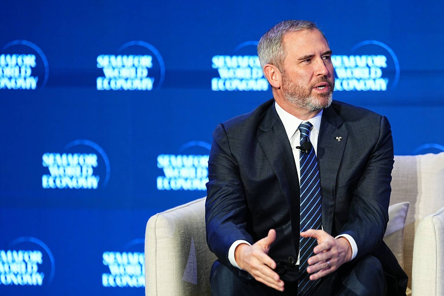 Ripple CEO痛批110亿美元黄金转账